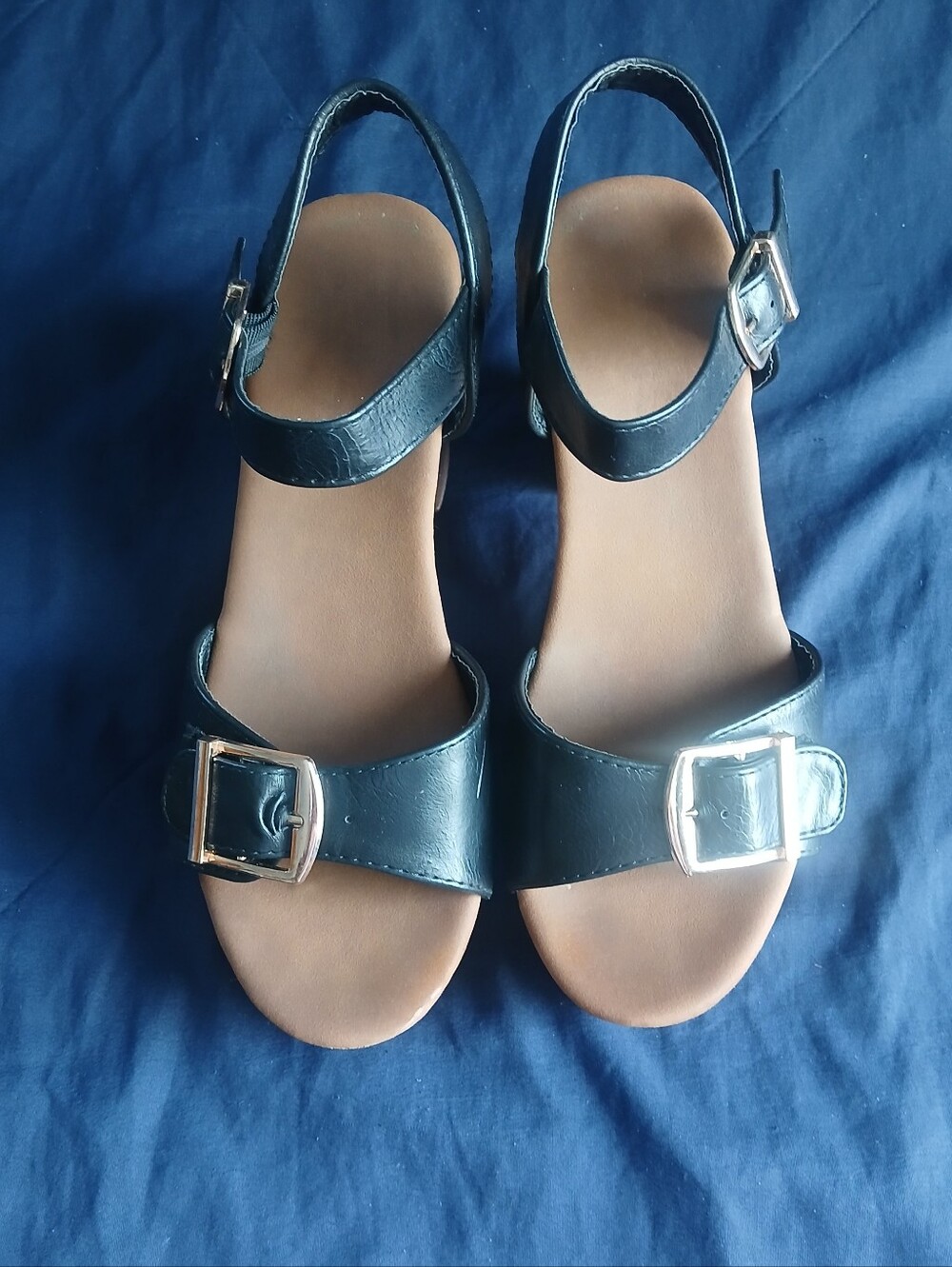 TOP Moda Black Buckle Strap Sandals with Tan Footbed
